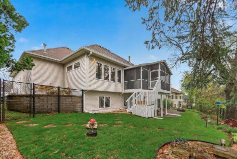 11312 Kenworth Lane Lakeville MN 55044