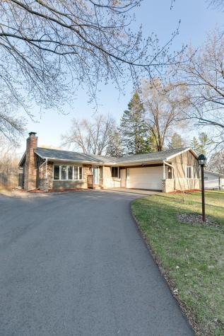 2750 Queensland Lane N Plymouth MN 55447