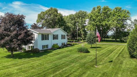 23781 County Road 10 Wabasha MN 55981