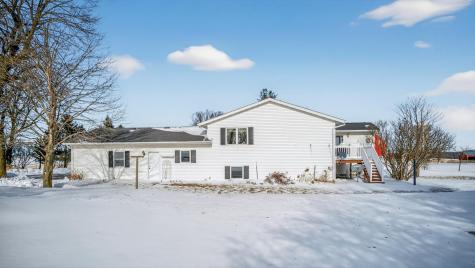 23781 County Road 10 Wabasha MN 55981