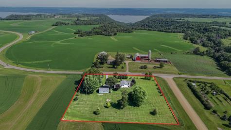 23781 County Road 10 Wabasha MN 55981