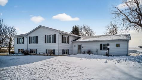 23781 County Road 10 Wabasha MN 55981