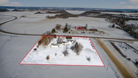 23781 County Road 10 Wabasha MN 55981
