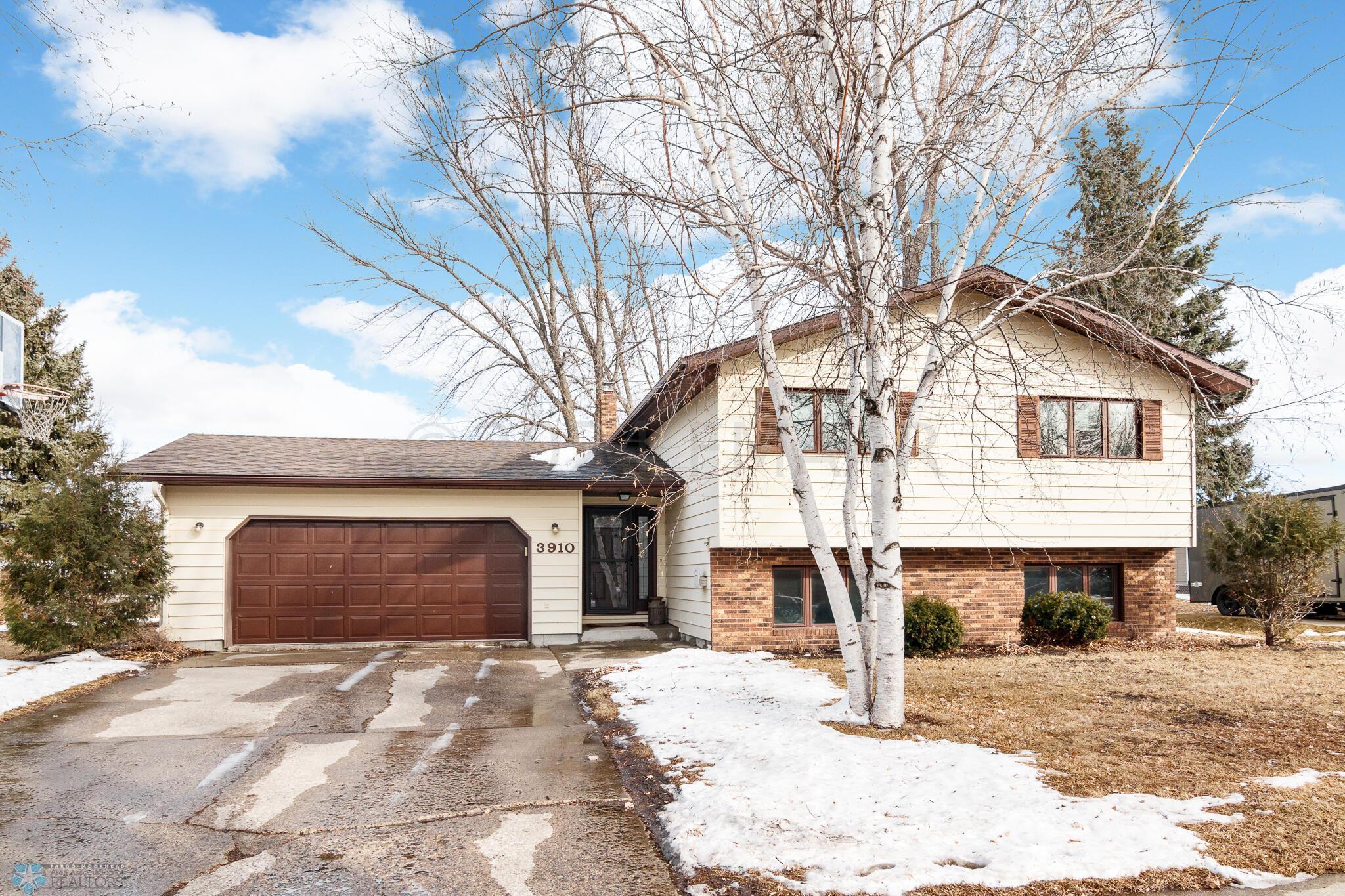 3910 Rivershore Drive S Moorhead MN 56560
