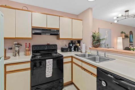 7631 Edinborough Way Edina MN 55435