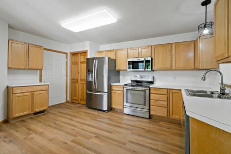 763 Lake Ridge Drive Woodbury MN 55129