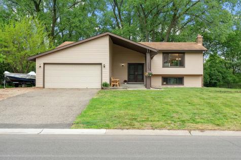 4382 Metcalf Drive Eagan MN 55122
