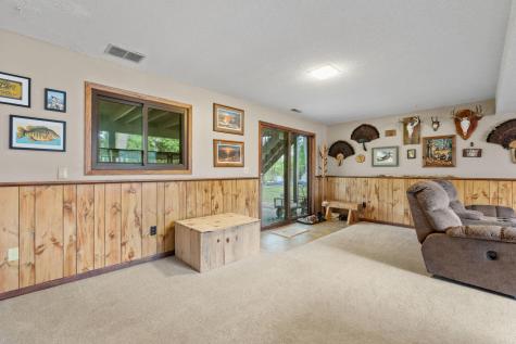4382 Metcalf Drive Eagan MN 55122