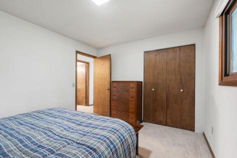 4382 Metcalf Drive Eagan MN 55122