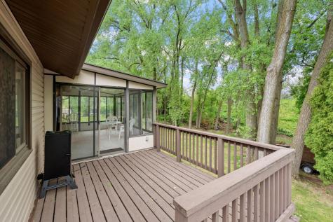 4382 Metcalf Drive Eagan MN 55122
