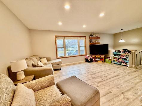 243 Edgeview Drive Rollingstone MN 55969
