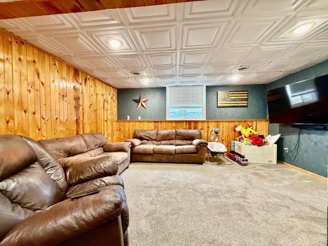 243 Edgeview Drive Rollingstone MN 55969