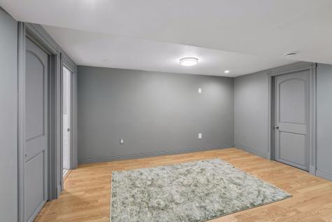 2048 Villard Avenue Saint Paul MN 55116