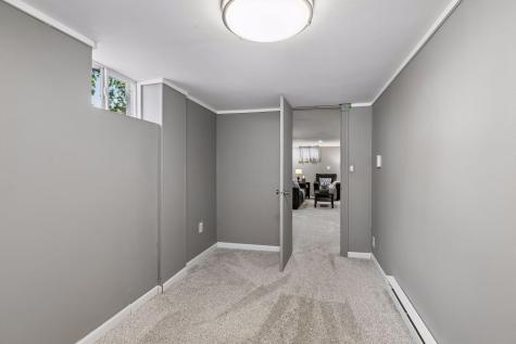 2048 Villard Avenue Saint Paul MN 55116