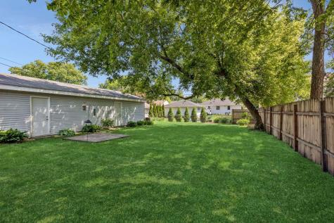 2048 Villard Avenue Saint Paul MN 55116