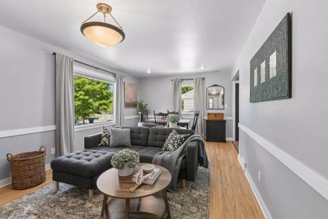 2048 Villard Avenue Saint Paul MN 55116