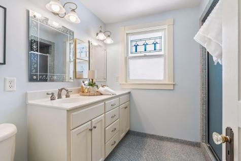 1263 Como Boulevard W Saint Paul MN 55103