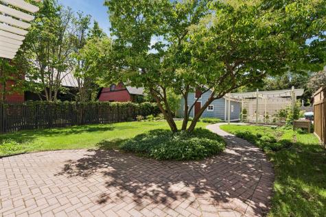 1263 Como Boulevard W Saint Paul MN 55103