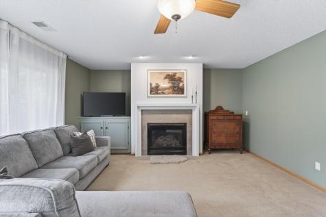 7854 Isleton Avenue S Cottage Grove MN 55016