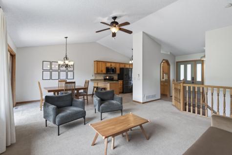 7854 Isleton Avenue S Cottage Grove MN 55016