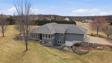 1618 27th Street NW Austin MN 55912