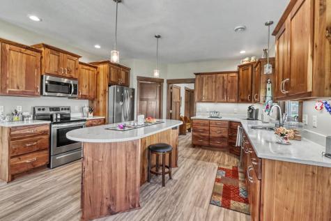 906 Lake Forest Circle Detroit Lakes MN 56501