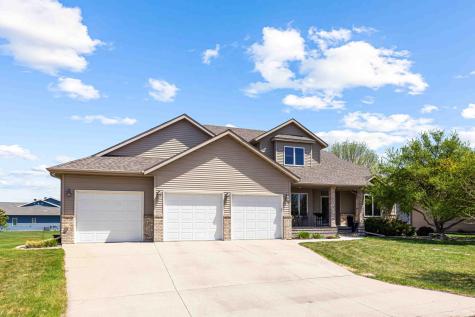 854 32nd Street S Moorhead MN 56560