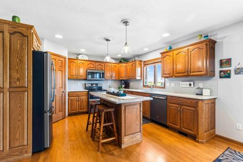 854 32nd Street S Moorhead MN 56560