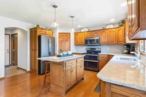 854 32nd Street S Moorhead MN 56560