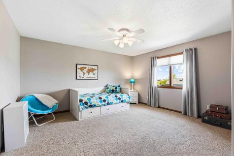 854 32nd Street S Moorhead MN 56560