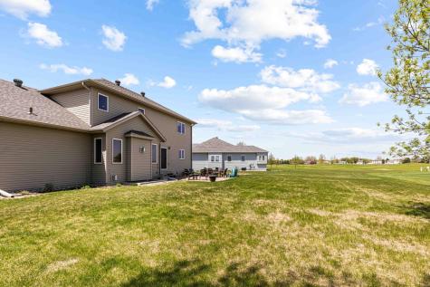 854 32nd Street S Moorhead MN 56560