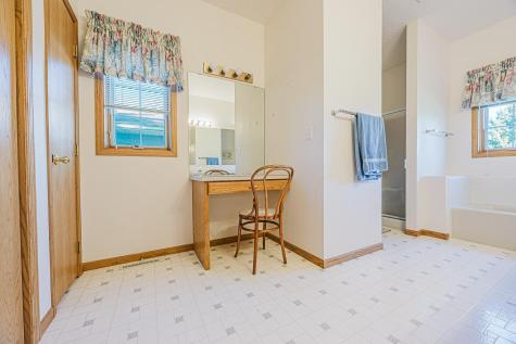 302 Fairway Drive Casselton ND 58012