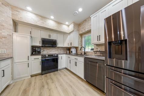 2119 199th Street W Faribault MN 55021