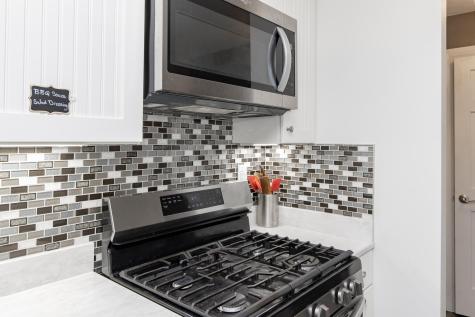 207 4th Avenue SE Hillsboro ND 58045