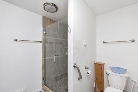 207 4th Avenue SE Hillsboro ND 58045