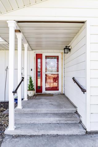 207 4th Avenue SE Hillsboro ND 58045