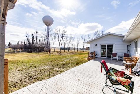 207 4th Avenue SE Hillsboro ND 58045
