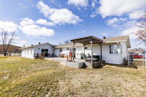 207 4th Avenue SE Hillsboro ND 58045