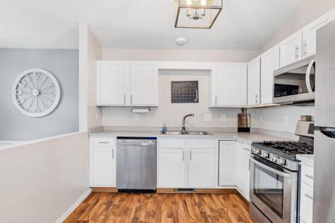 411 E 1st Street Chaska MN 55318