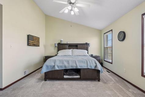 1354 Savanna Drive Shakopee MN 55379