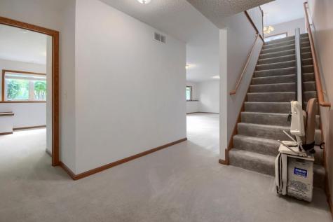 13630 Crosscliffe Place Rosemount MN 55068