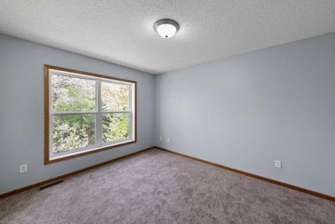 7128 Timber Crest Drive S Cottage Grove MN 55016