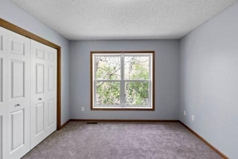 7128 Timber Crest Drive S Cottage Grove MN 55016