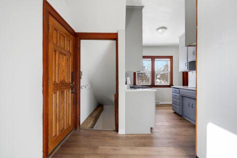 1302 Reaney Avenue Saint Paul MN 55106