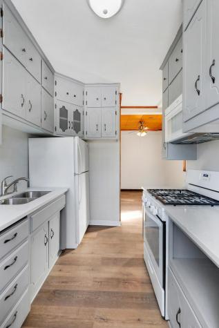 1302 Reaney Avenue Saint Paul MN 55106