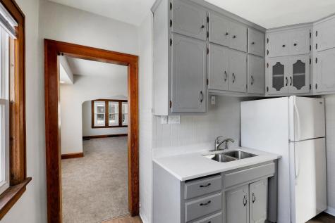 1302 Reaney Avenue Saint Paul MN 55106