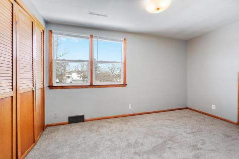 1302 Reaney Avenue Saint Paul MN 55106