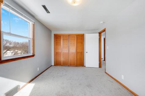 1302 Reaney Avenue Saint Paul MN 55106