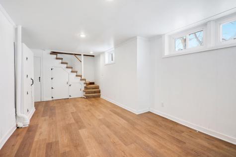 1302 Reaney Avenue Saint Paul MN 55106
