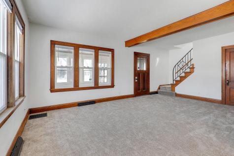 1302 Reaney Avenue Saint Paul MN 55106